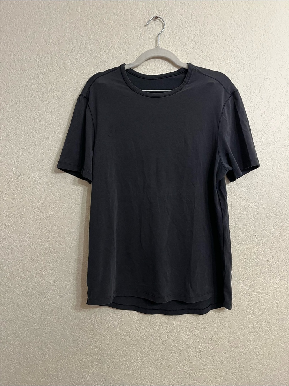 Comfy basics lululemon athletica Black Short Sleeve Crewneck Tee